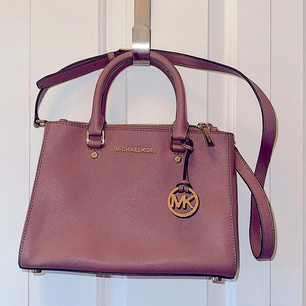 Michael Kors Bag - Picture 1 of 16